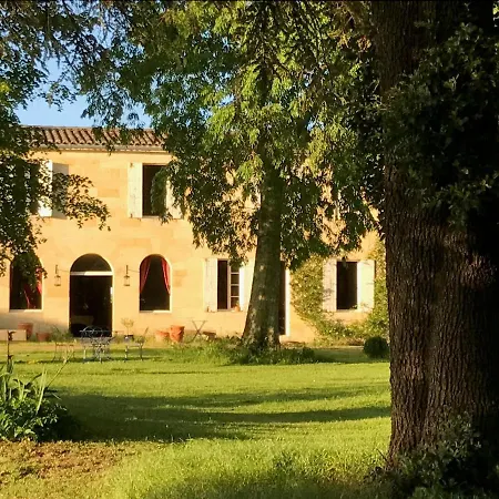 Chateau Pierre De Lune Bed & Breakfast