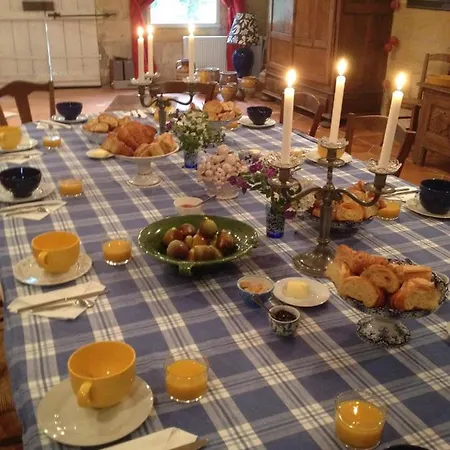 Chateau Pierre De Lune Bed and Breakfast