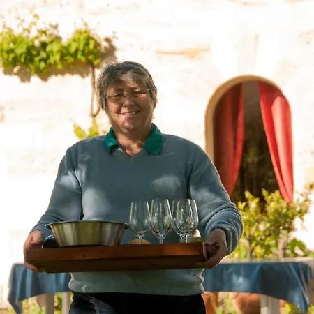 Chateau Pierre De Lune Oda ve Kahvaltı 3*