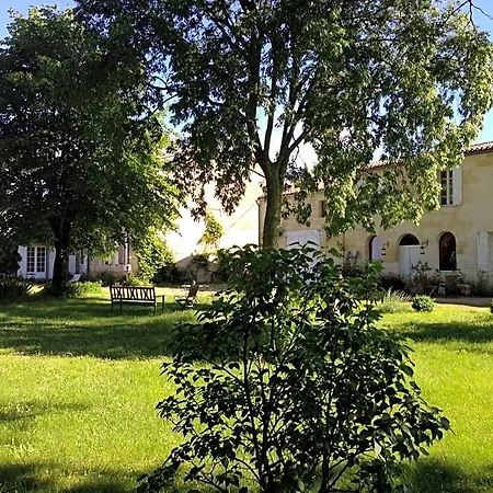 Chateau Pierre De Lune 3*