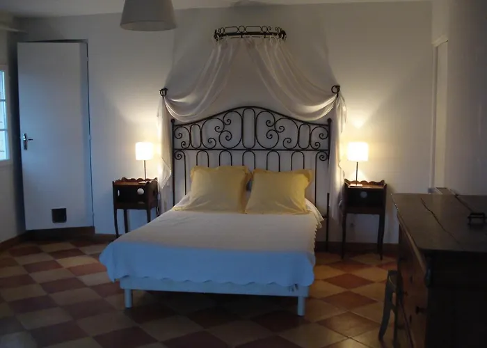 Chateau Pierre De Lune 3* סנט-אמיליון